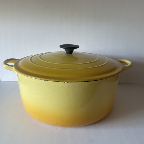 Creuset round casserole - round,