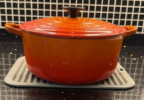 Creuset 24cm round - creuset,