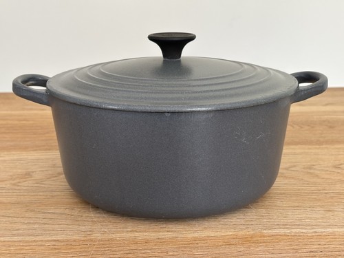 Creuset signature grey 22cm - creuset,