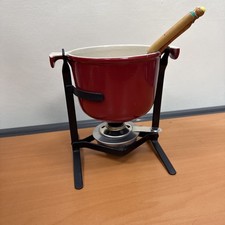 Green Le Creuset fondue with