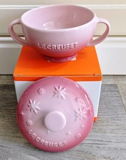 New Le Creuset Star Relief